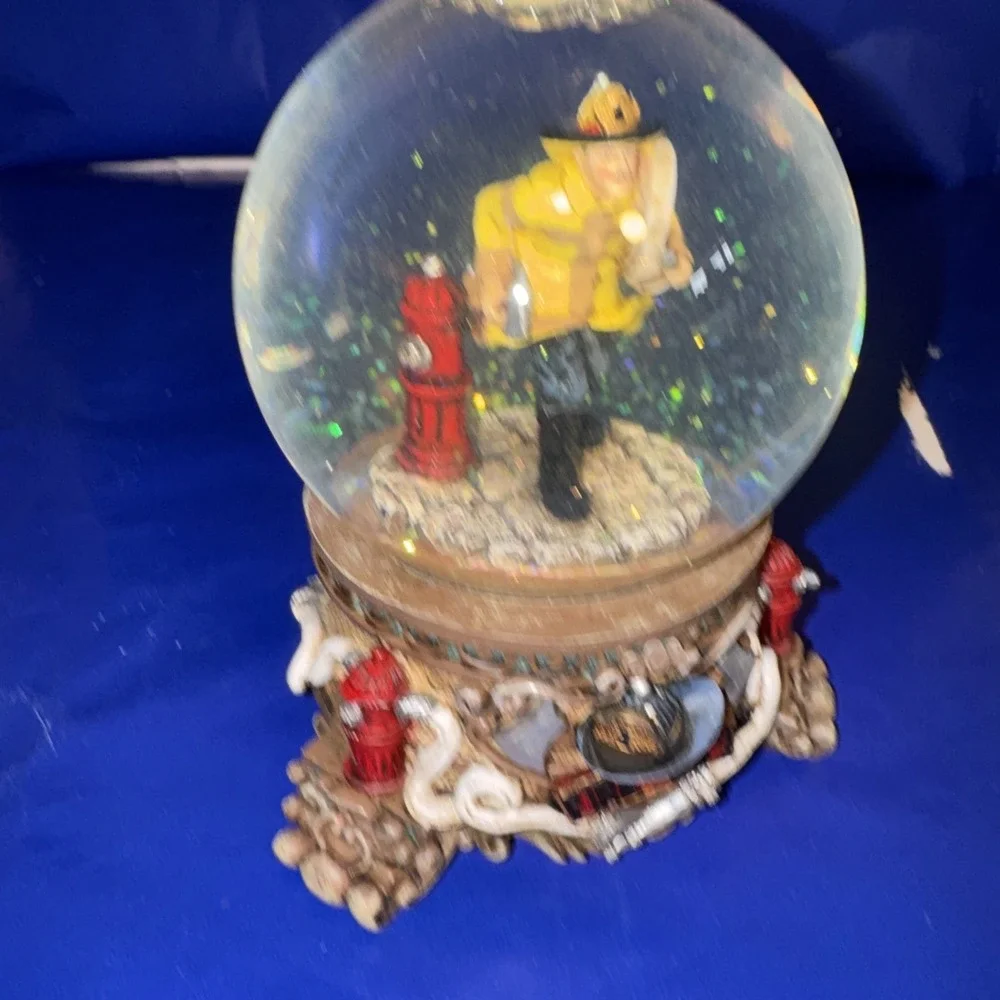 Fire Fighter Water Globe Music Box Plays Wind Beneath My Wings Wind Up Works